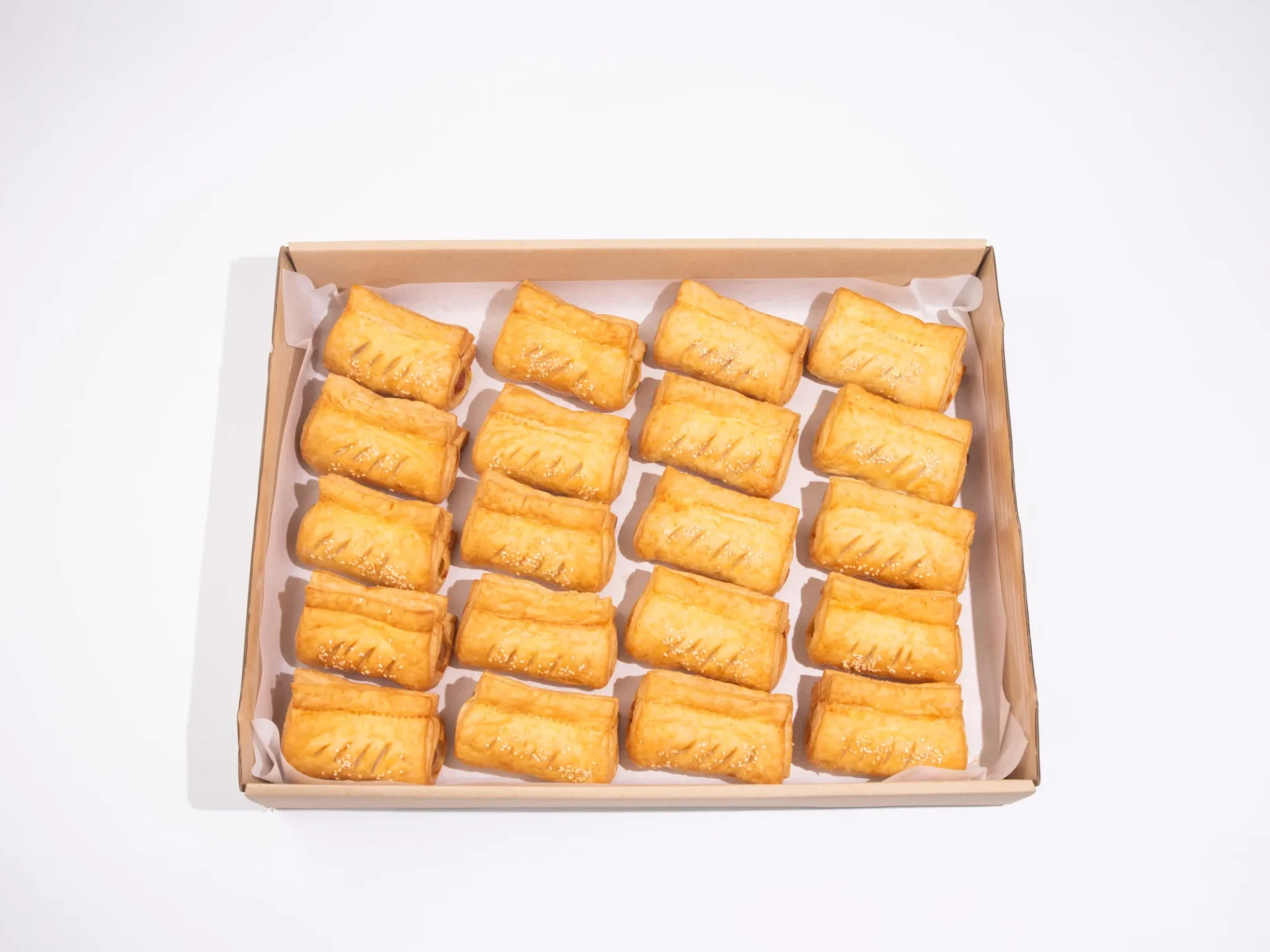 พายไส้กรอกไก่หนังกรอบ