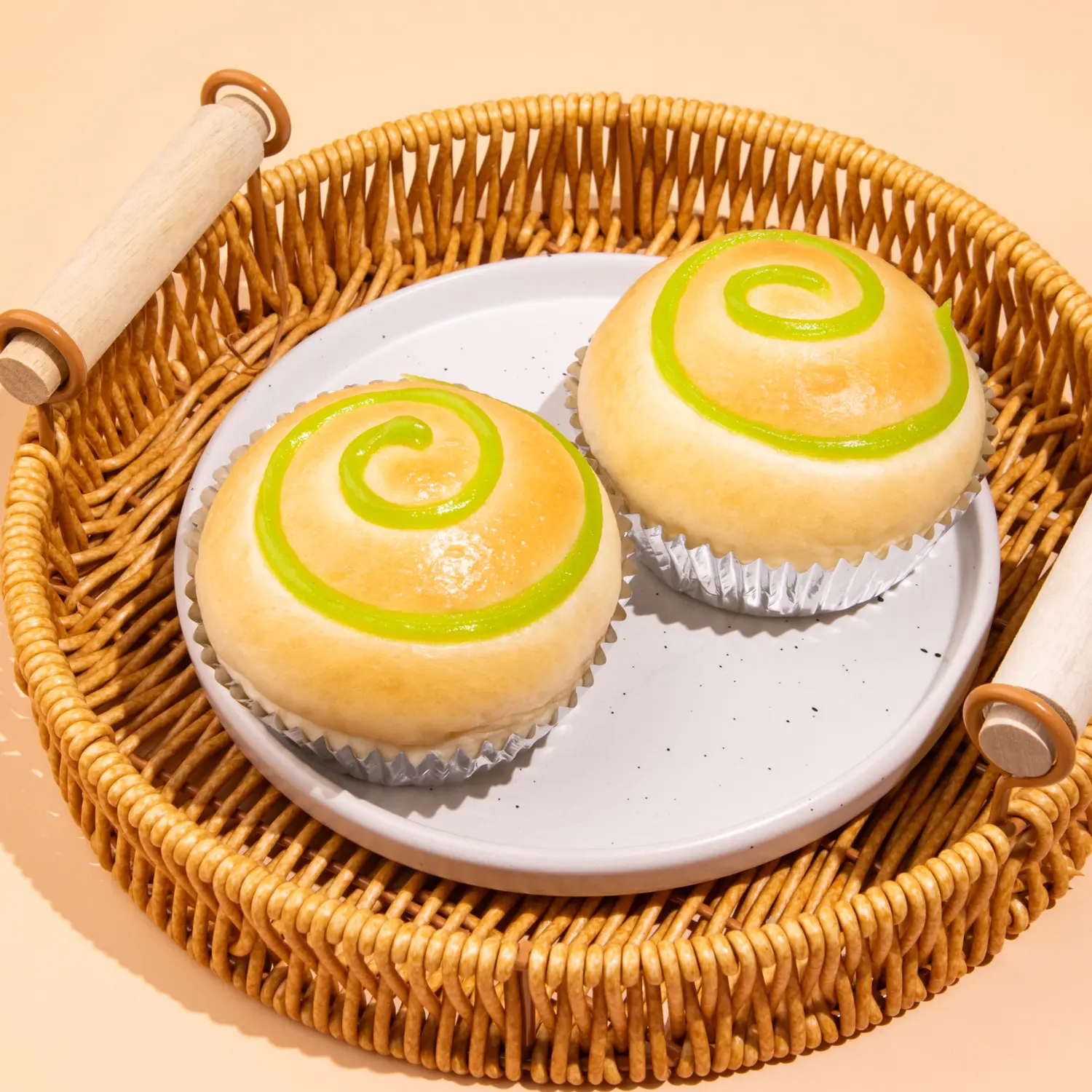ขนมปังสังขยาใบเตยเจ Miss Mamon